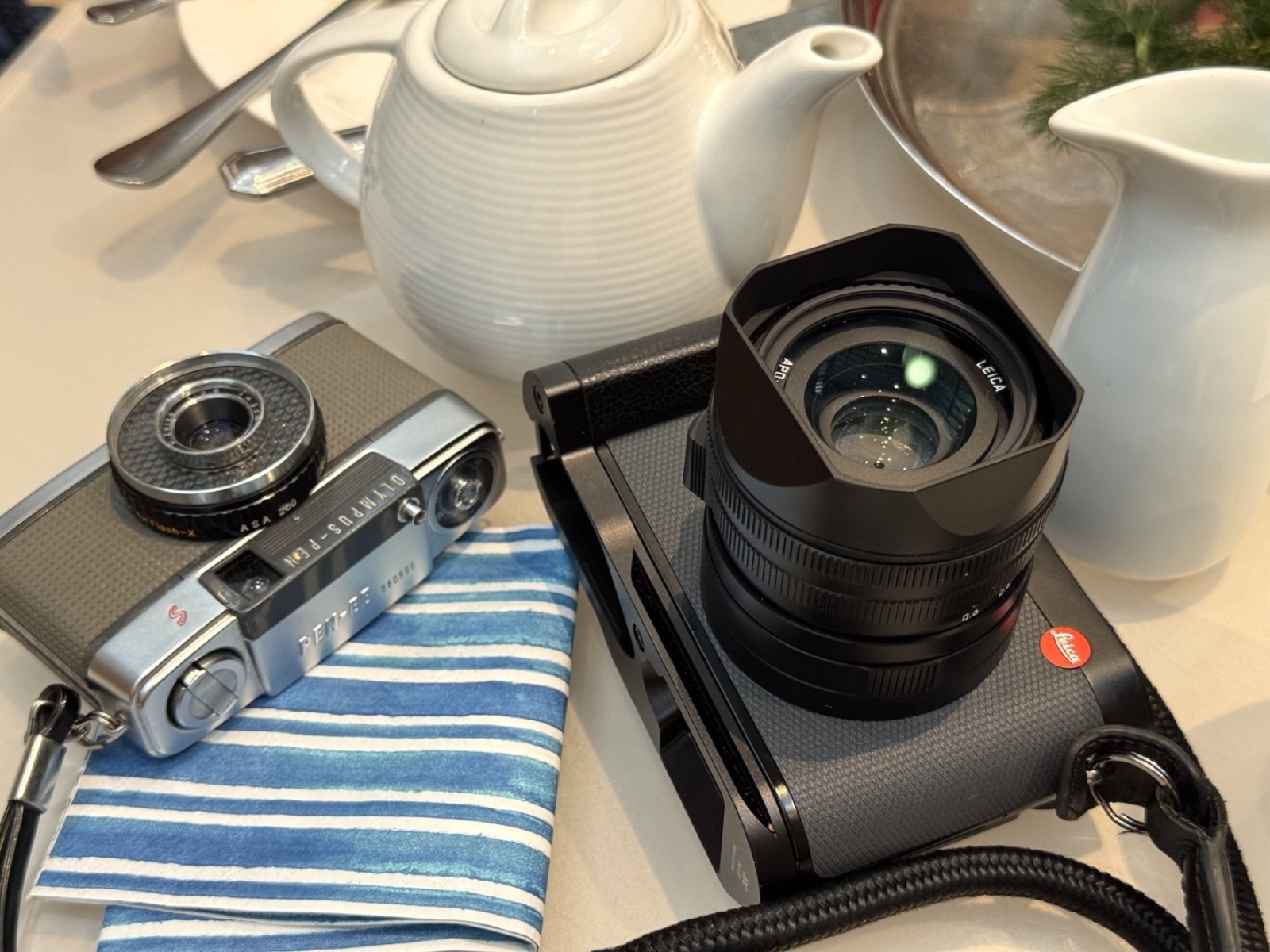 Leica Q3 43