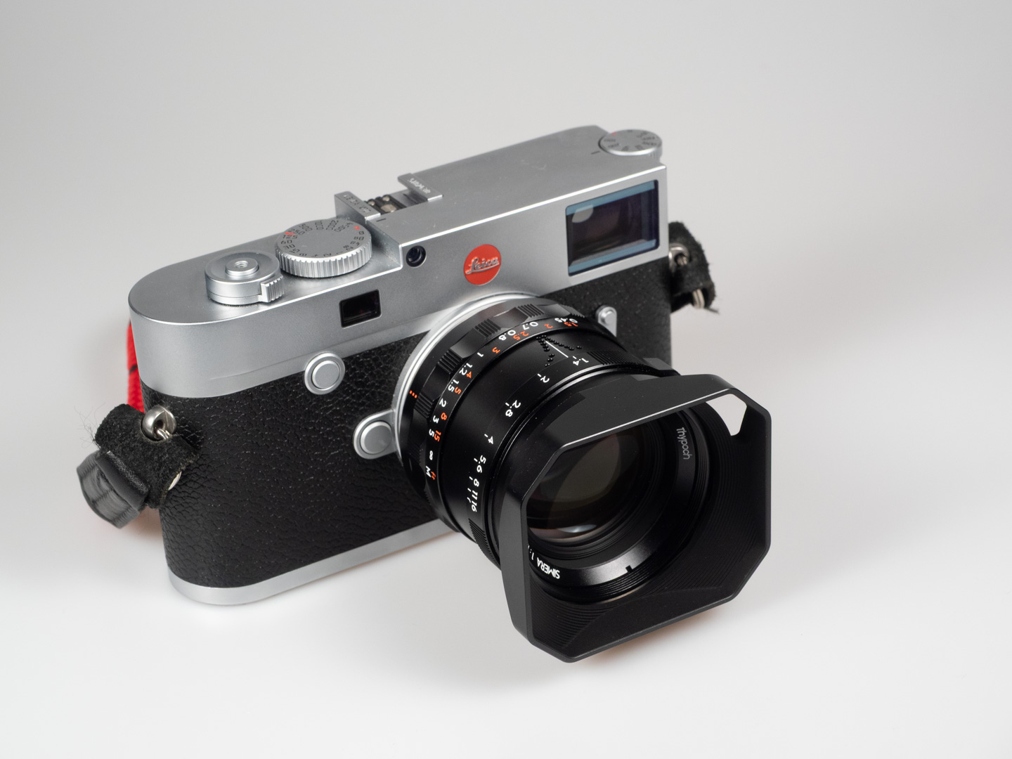 Leica M10에 장착한 모습