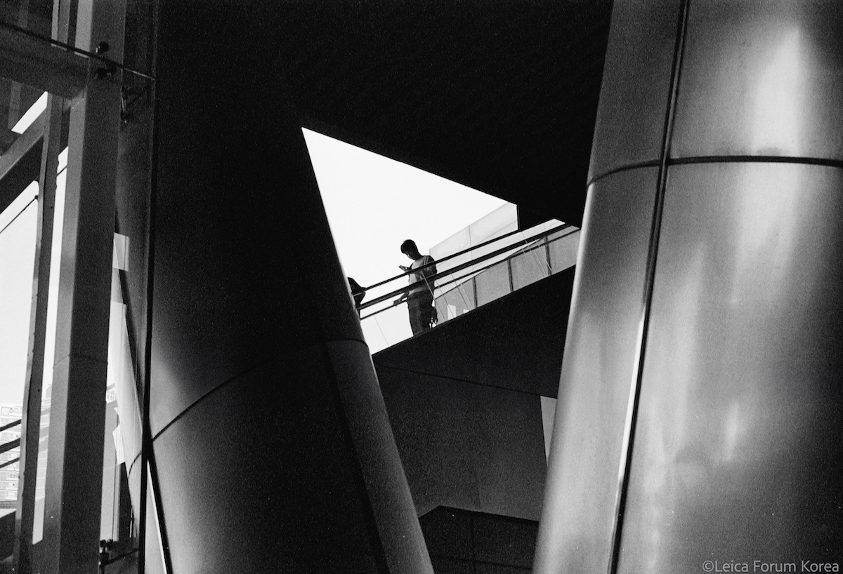 leica-R7-cron50f2-1-9.jpg