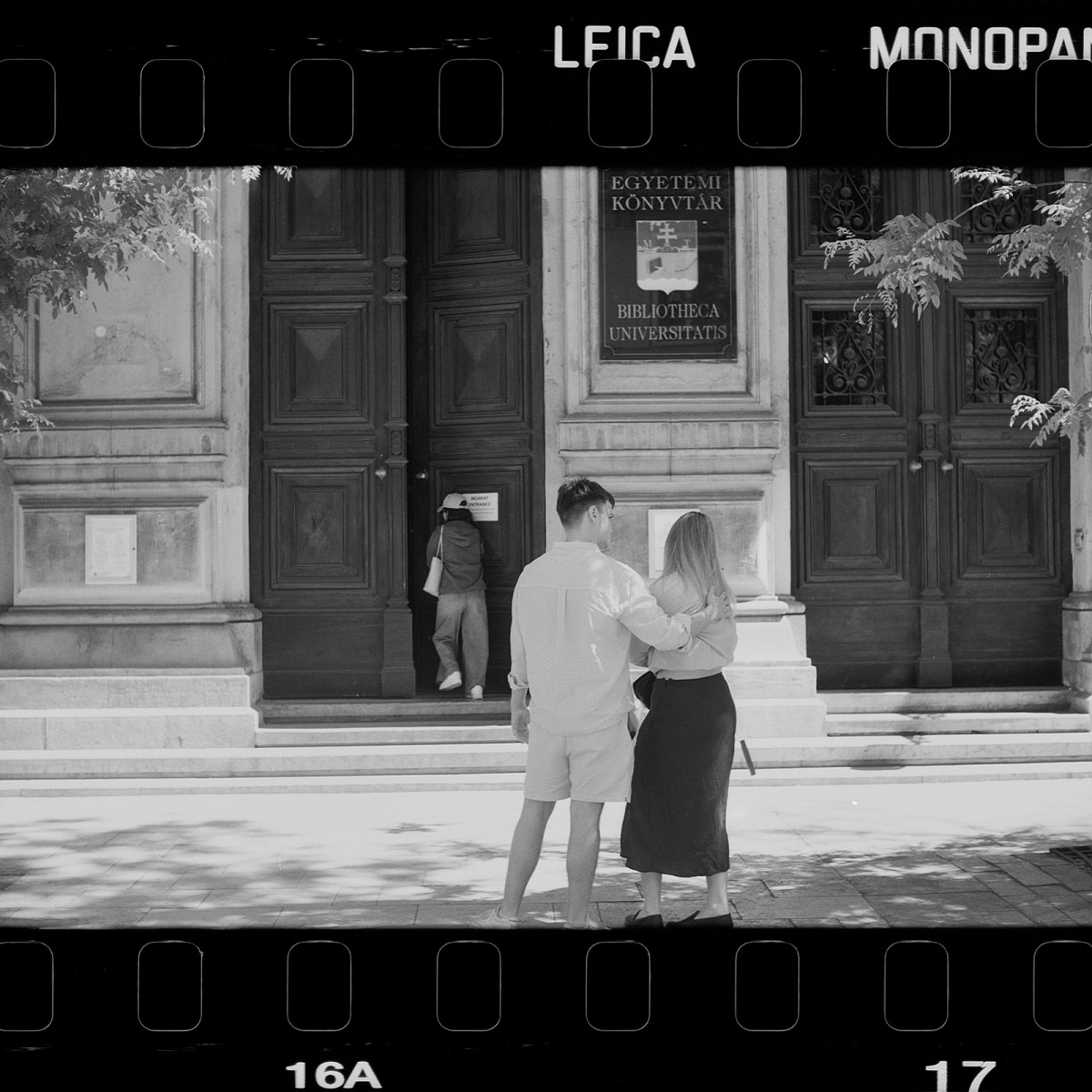 b016.jpg