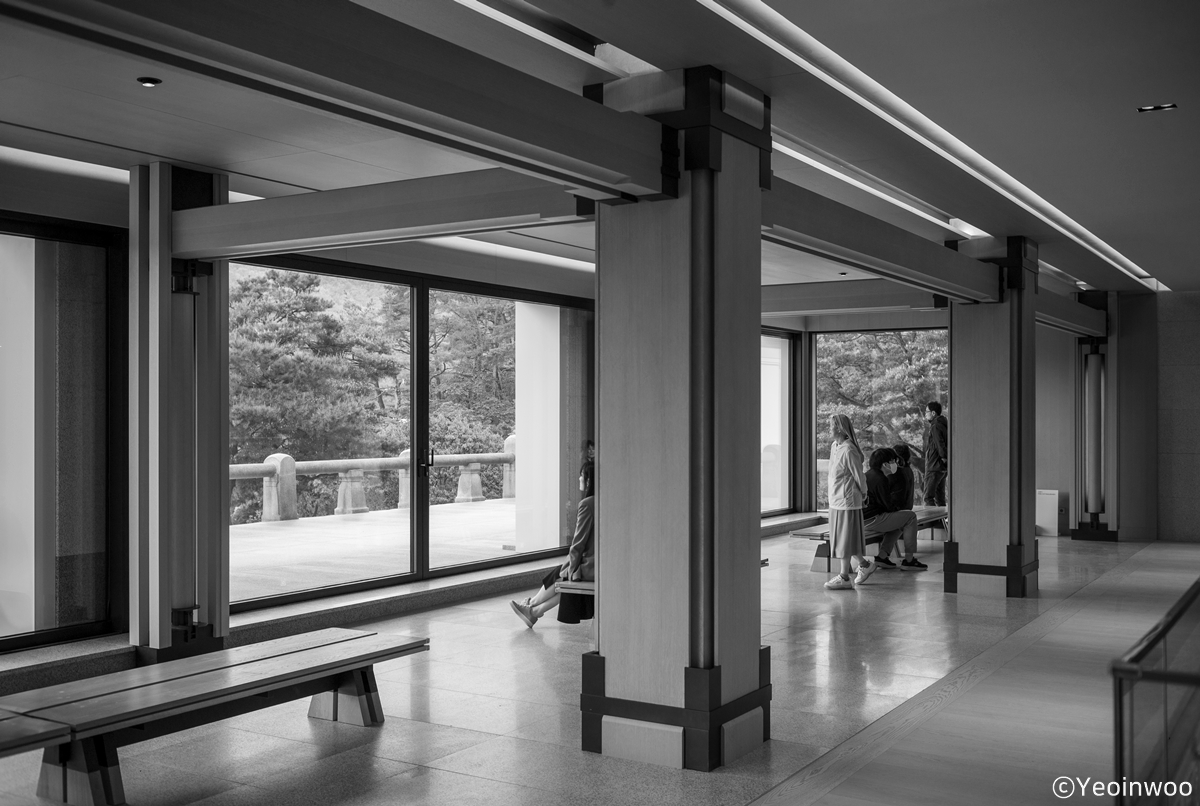 L1004901_bw.jpg