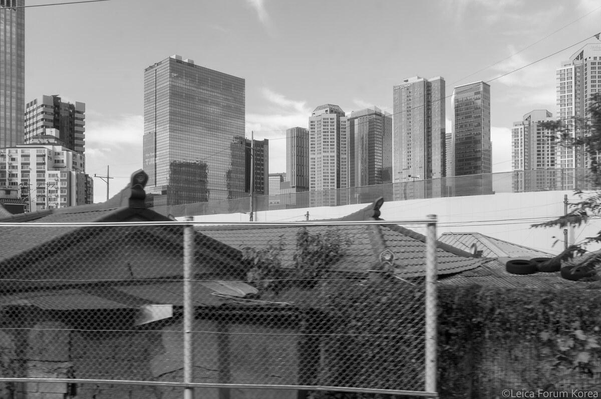 leica-mmono-rokkor28-1-8.jpg